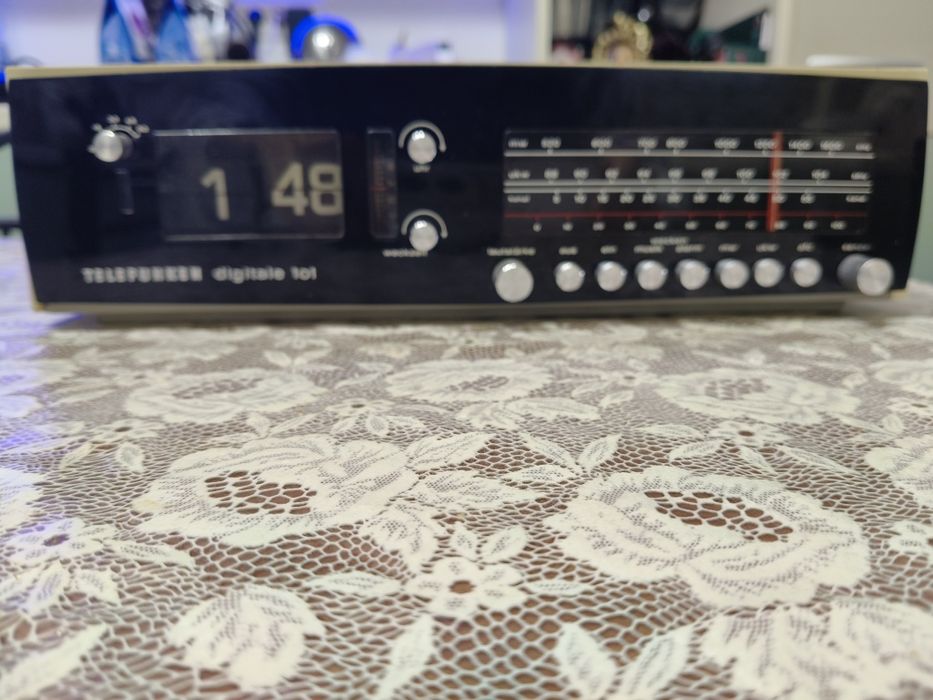 Radio cu ceas flip Telefunkhen