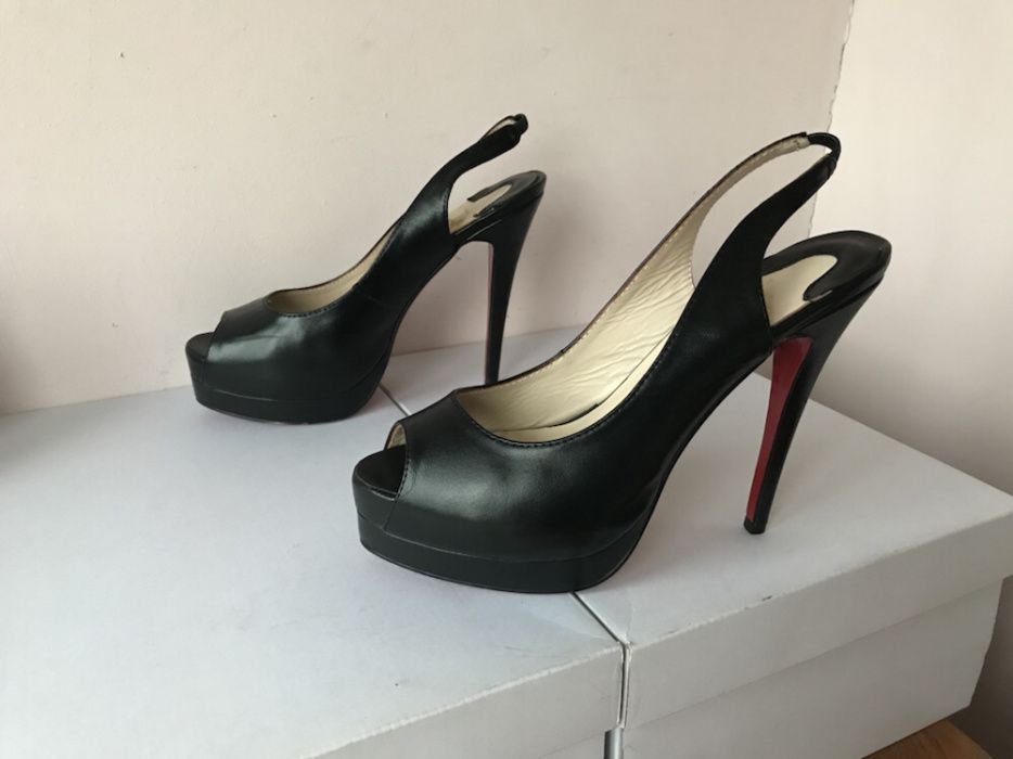 Pantofi,sandale,Christian Louboutin,marime 40