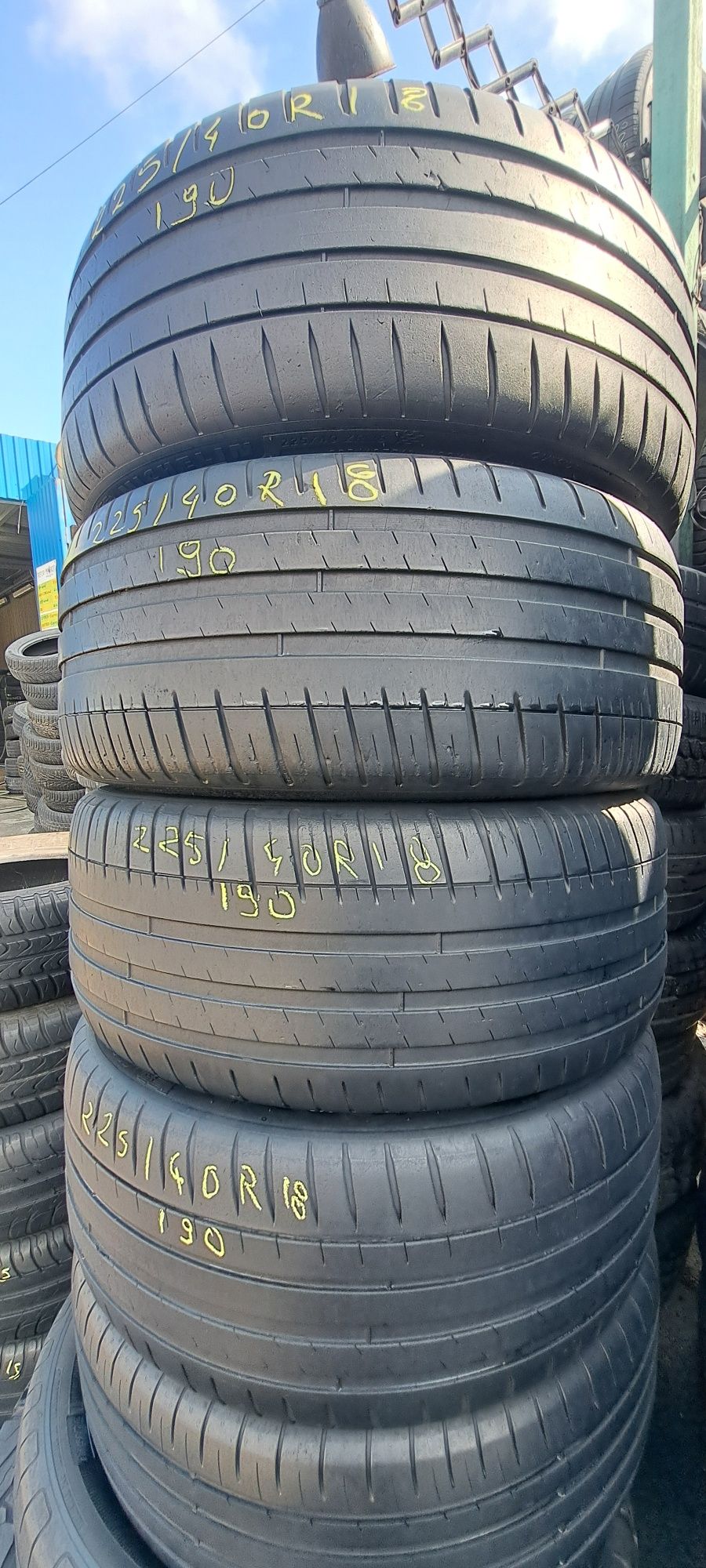 Vând 4 anvelope vara 225/40r18 Michelin Montaj Gratuit