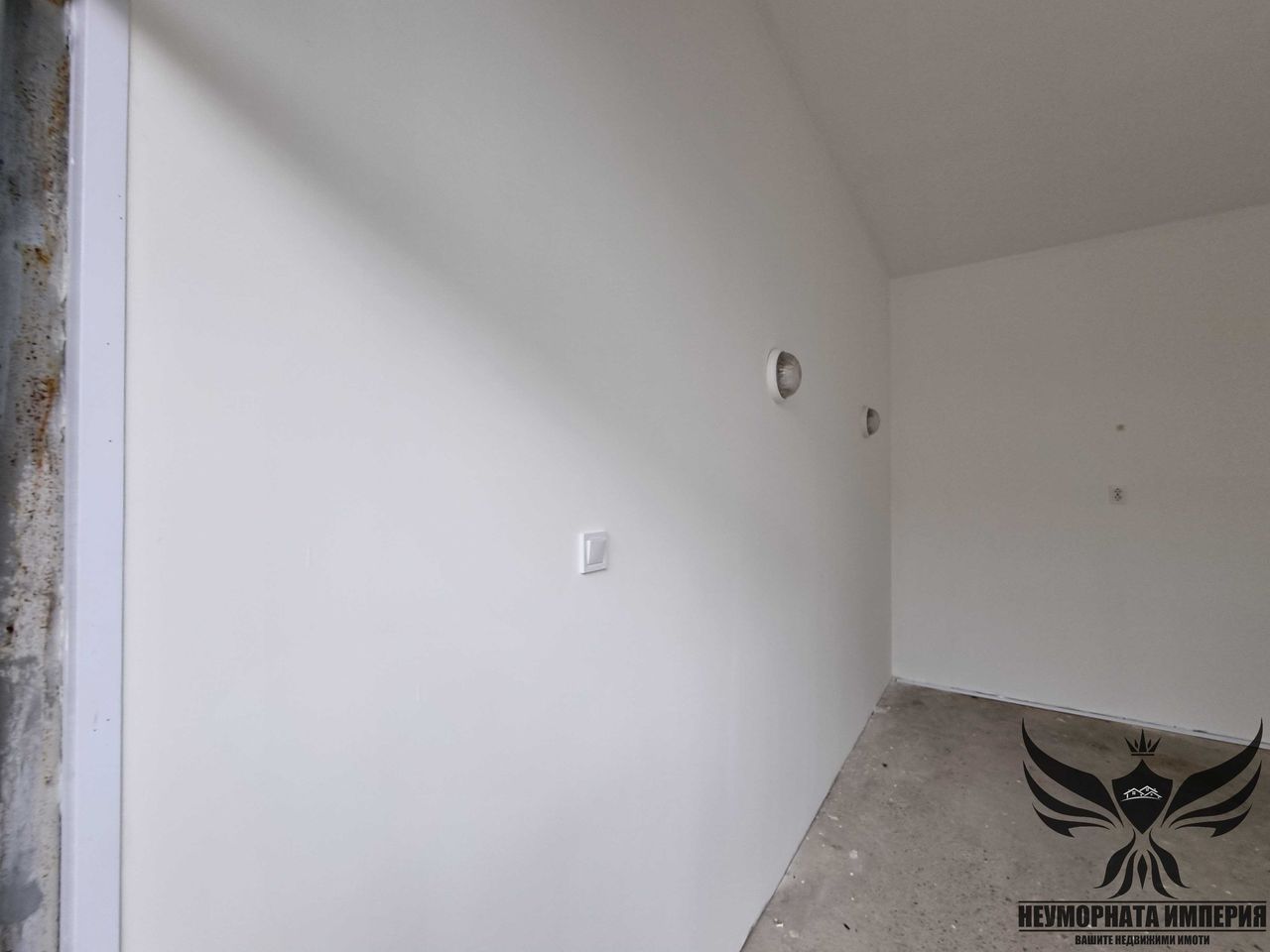 Дава се под наем Гараж / Паркомясто в Асеновград - 18 кв.м за 65 € - Снимка #3