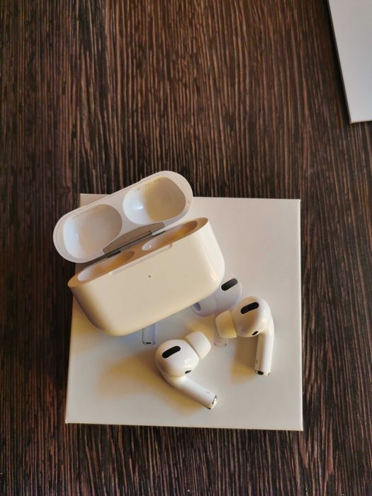 Слушалки AirPods Pro