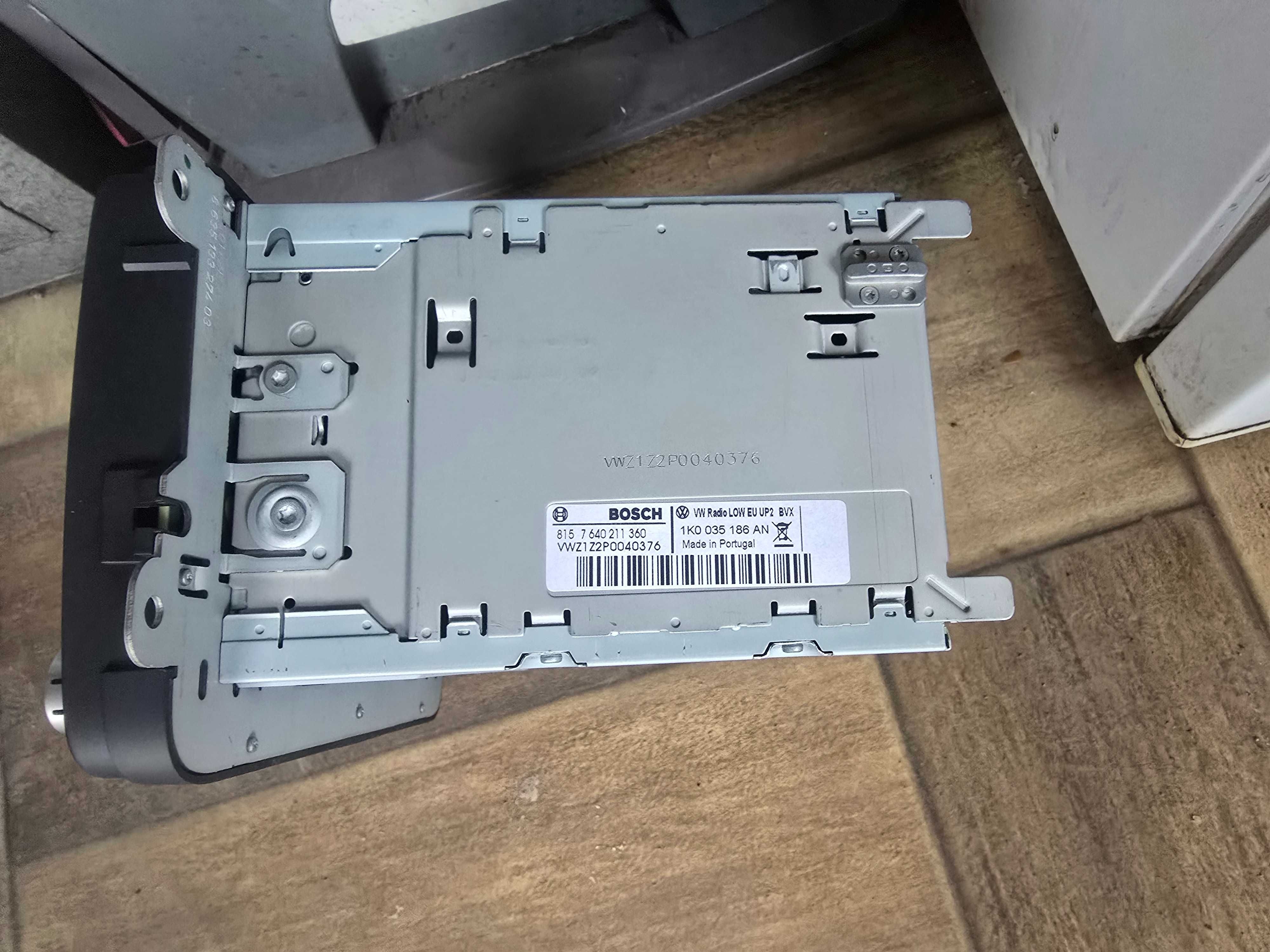РАДИО ЗА VW с парктроник