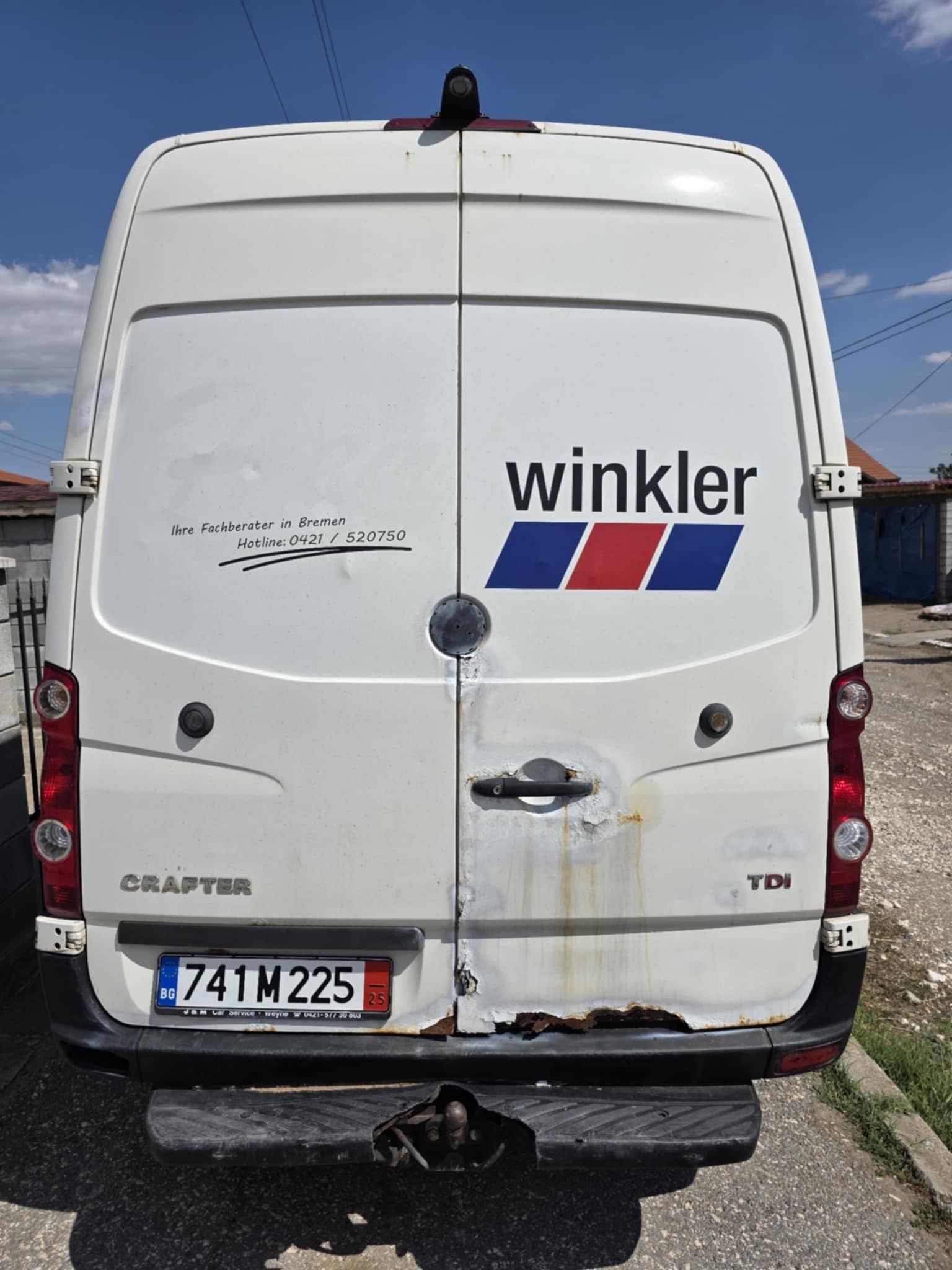 Продавам бус Volkswagen Crafter внос от Германия.