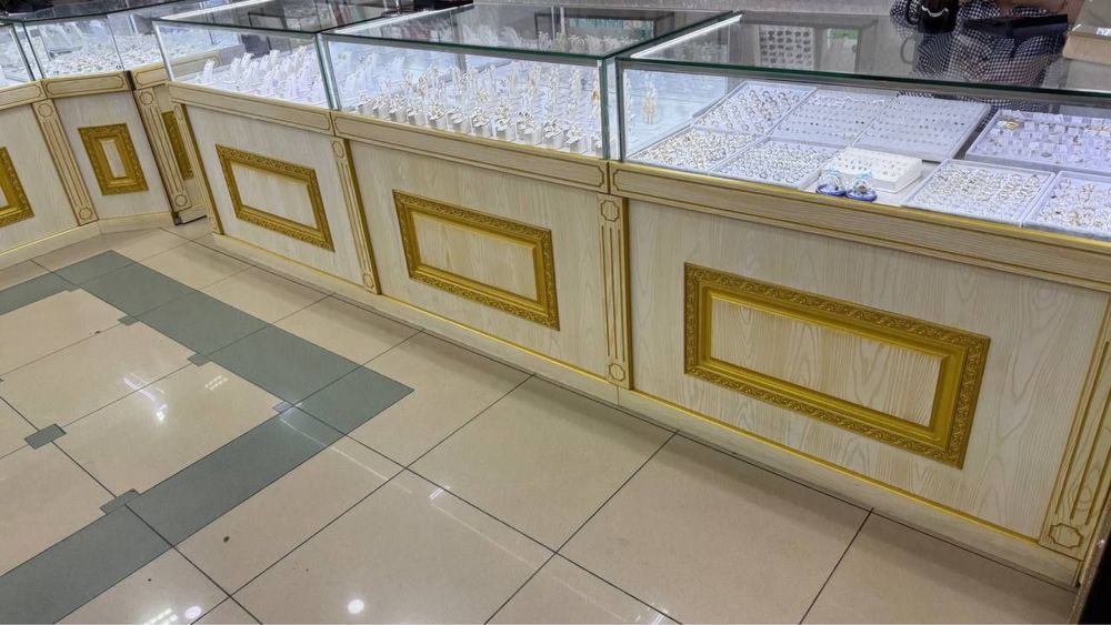 Srochna sotiladi mebel