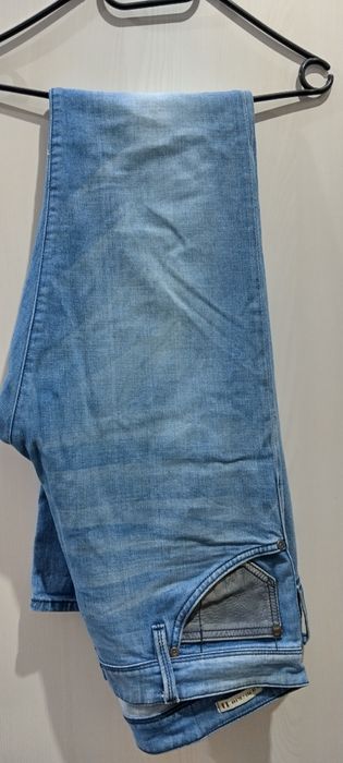 Оригинални нови мъжки дънки Jack & Jones