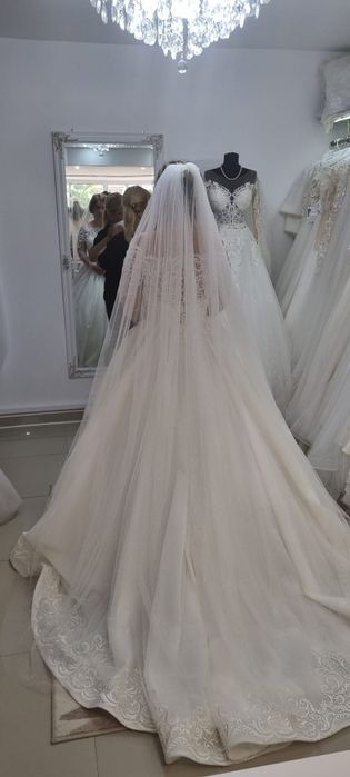 Vand rochie de mireasa
