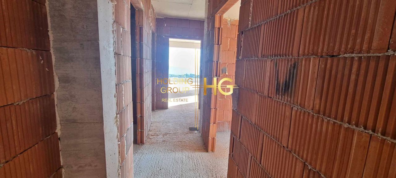 Продава се Тристаен апартамент в Варна, Бриз - 117 кв.м за 1838 €/кв.м - Снимка #4