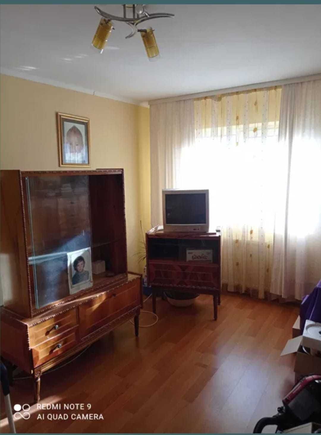 Apartament 3 camere pe Str.Luceafarului nr.1