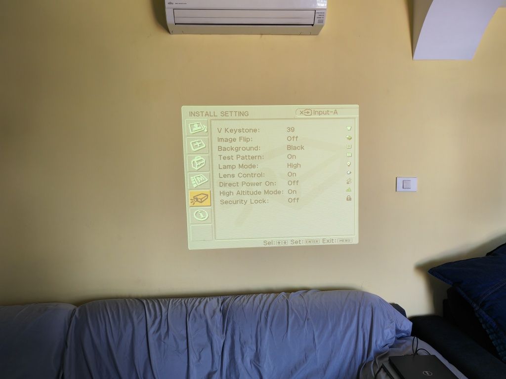 Sony VPL FX52/L - projector with XGA 1024 x 768 resolution