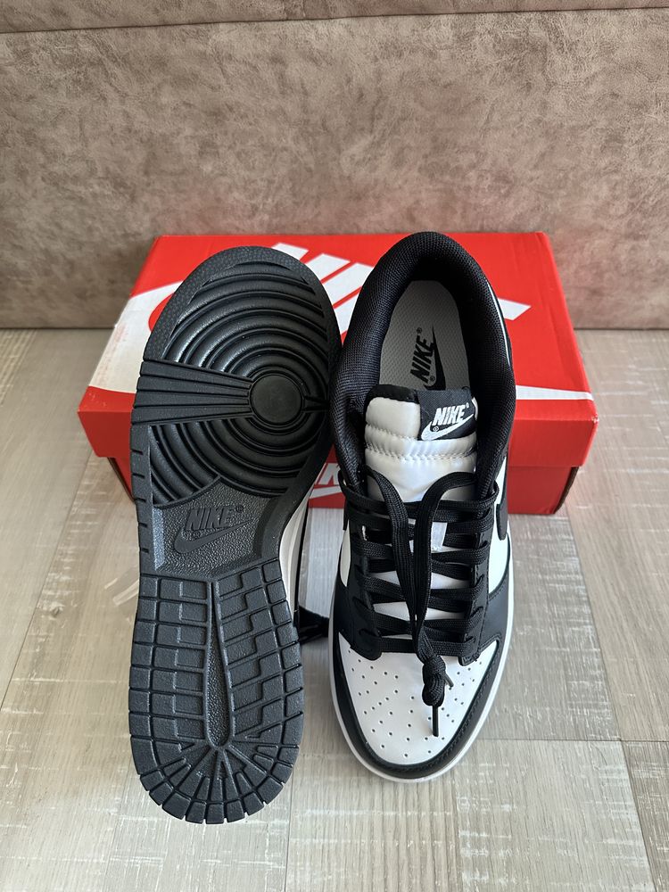 Nike Dunk Low “Panda” – Чисто нови, номер 44