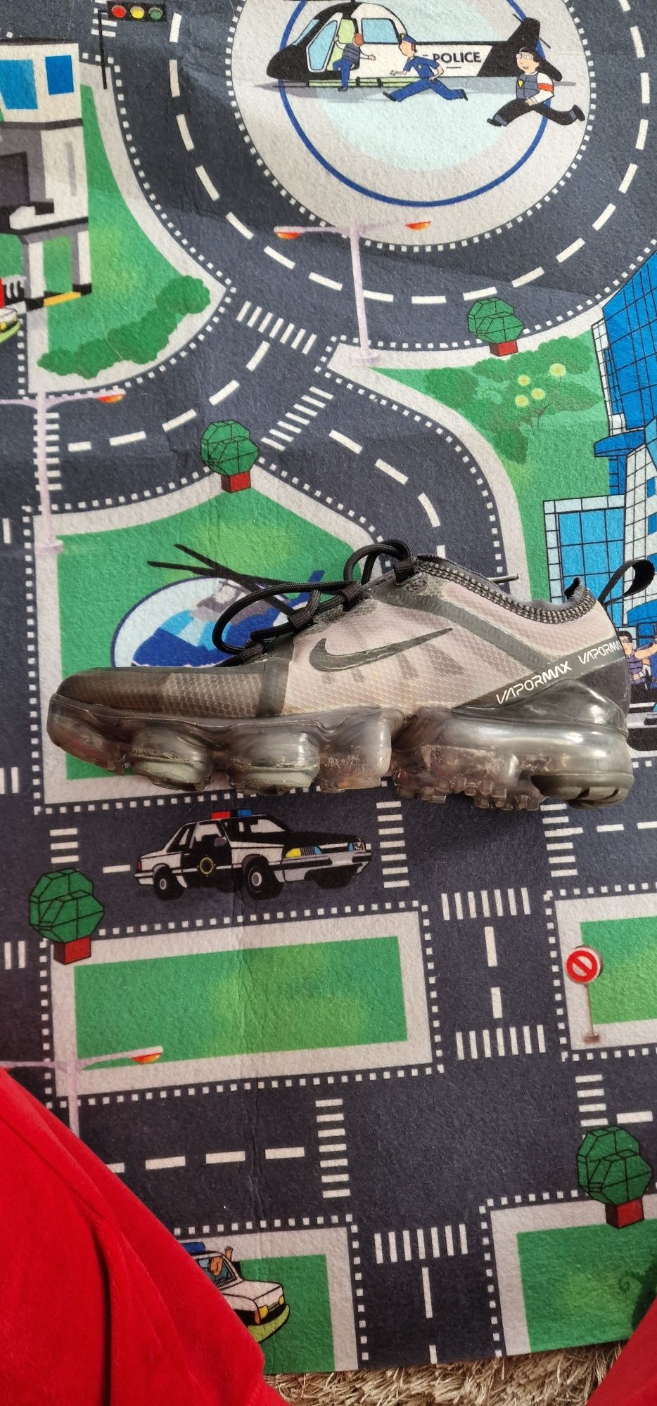 Nike vapormax purtati