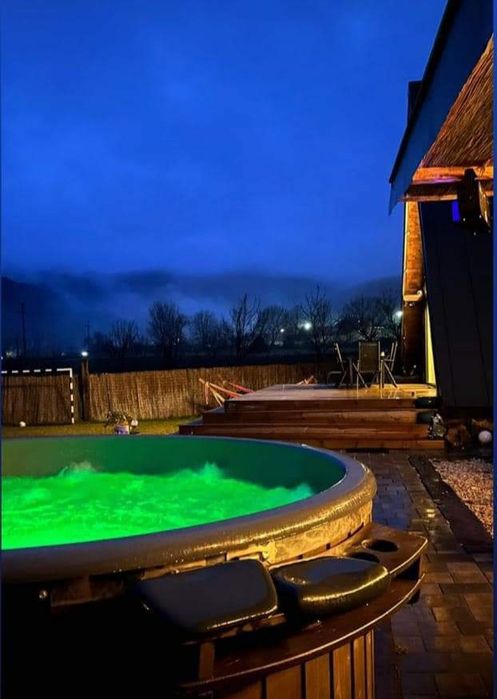 Ofertă Cazare cabană cu ciubăr