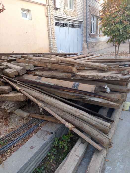 Утин дрова сотилади