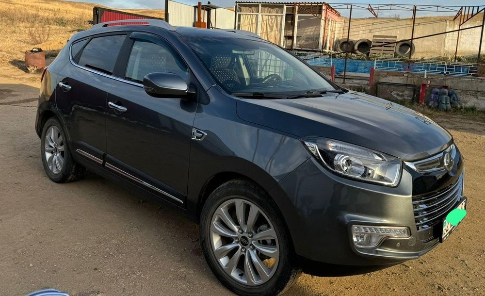 Продам машину JAC S5