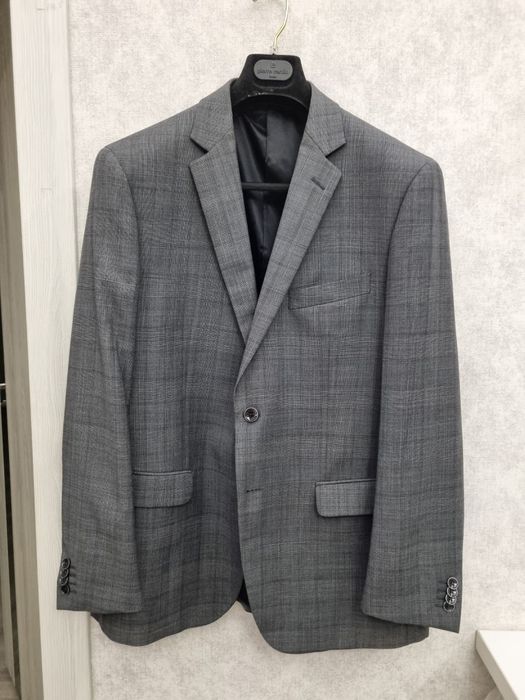 Мужской костюм-тройка Pierre Cardin