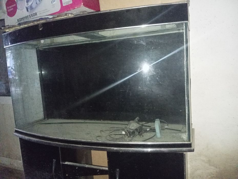 аквариум Бу, в хорошем состоянии не протекает