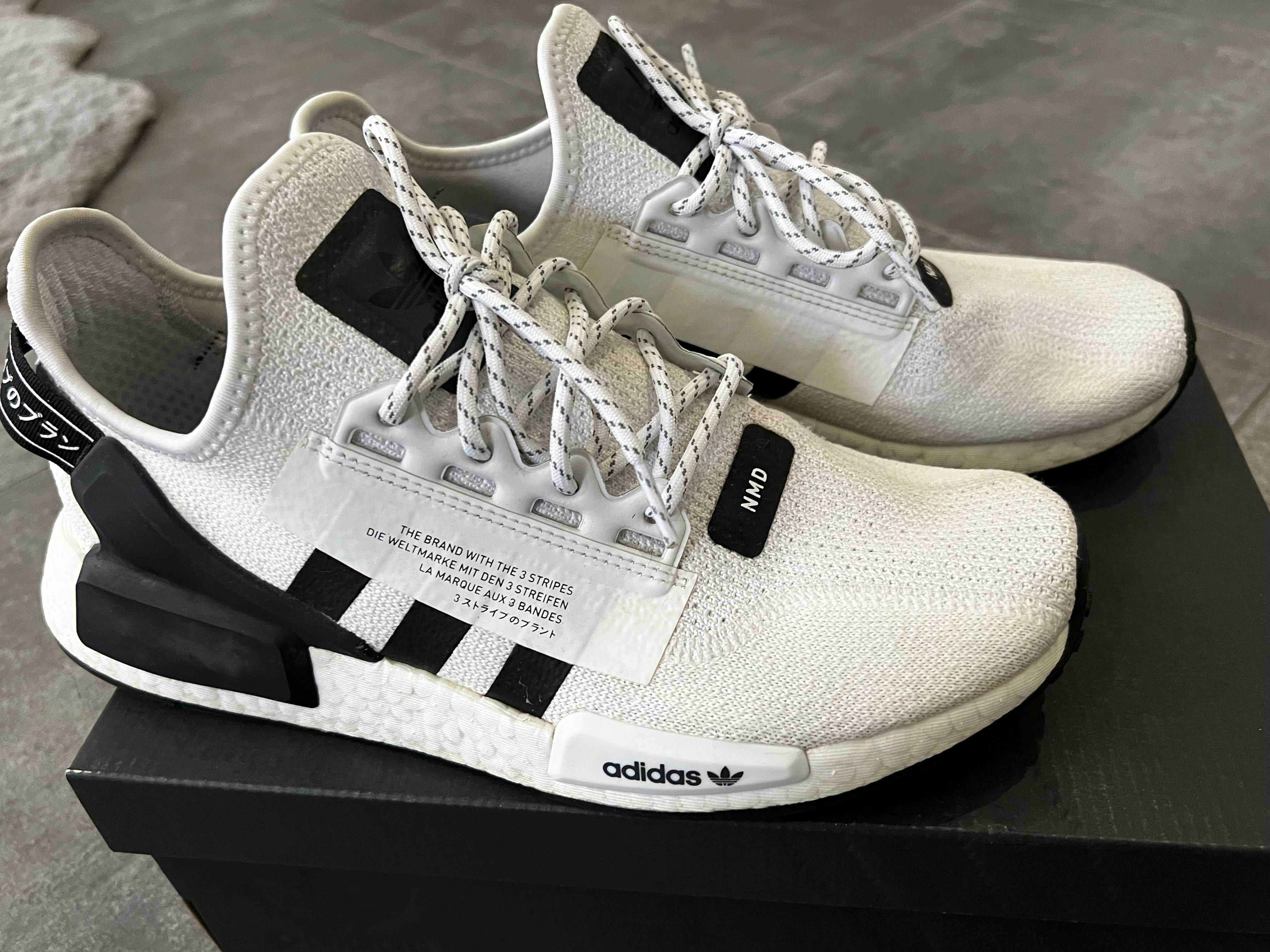 Мъжки маратонки Adidas NMD R1 V2 - 42 2/3 номер