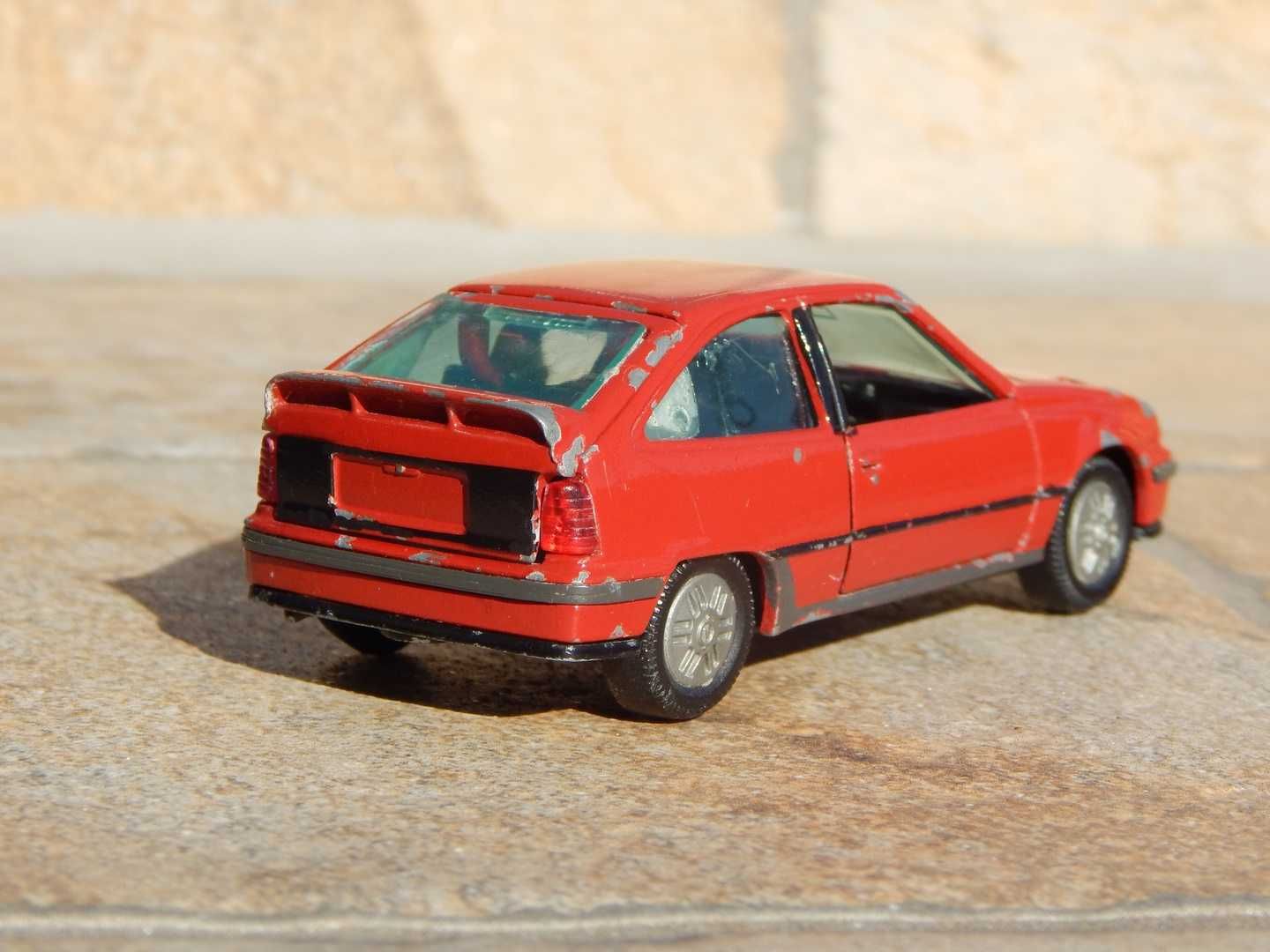 Macheta Opel Kadett E GSi 1989 (Daewoo Racer) Gama Germania Vest 1:43