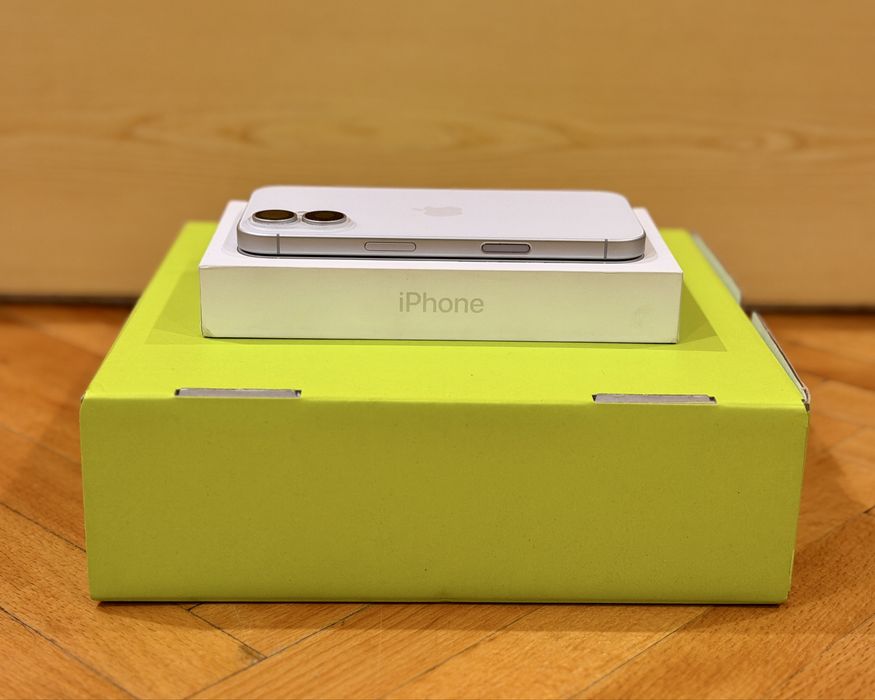 Iphone 16 256GB Гаранция 12.2026г / Като Нов / Пълен Комплект
