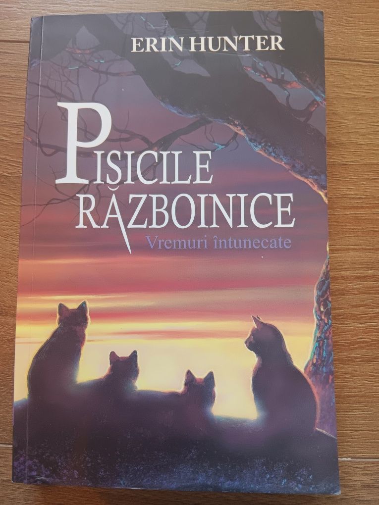 Vand primele 17 volume din Pisicile razboinice