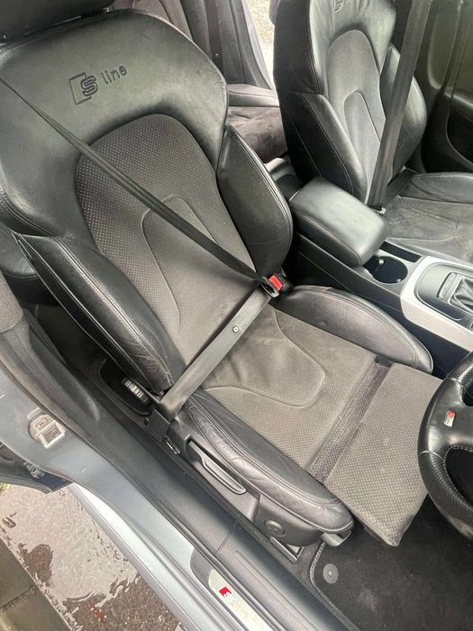 Dezmembrez Audi A4 B8 2.0 tdi cag manuala s line interior  lx7v