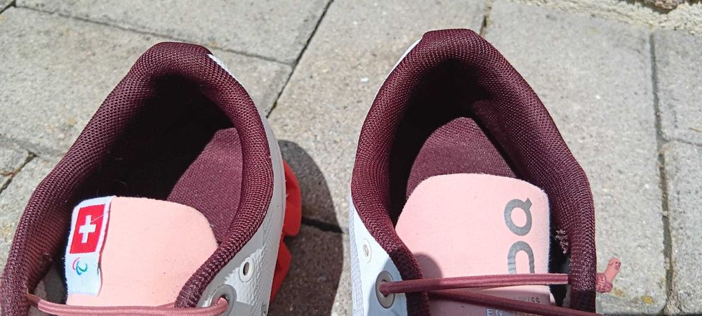 On Running Cloud, marimea 36