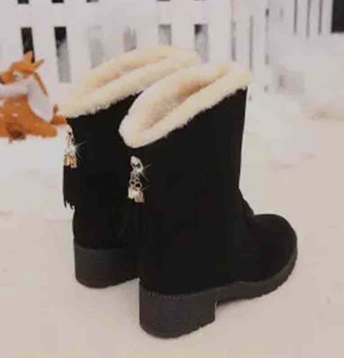 Продам новые сапоги