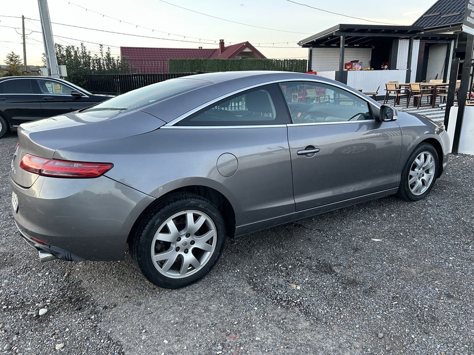 Renault Laguna Coupe