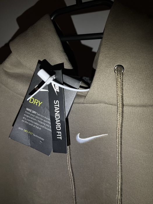 Hanorace nike noi, cu eticheta