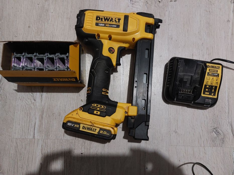 Capsator pt cabluri dewalt