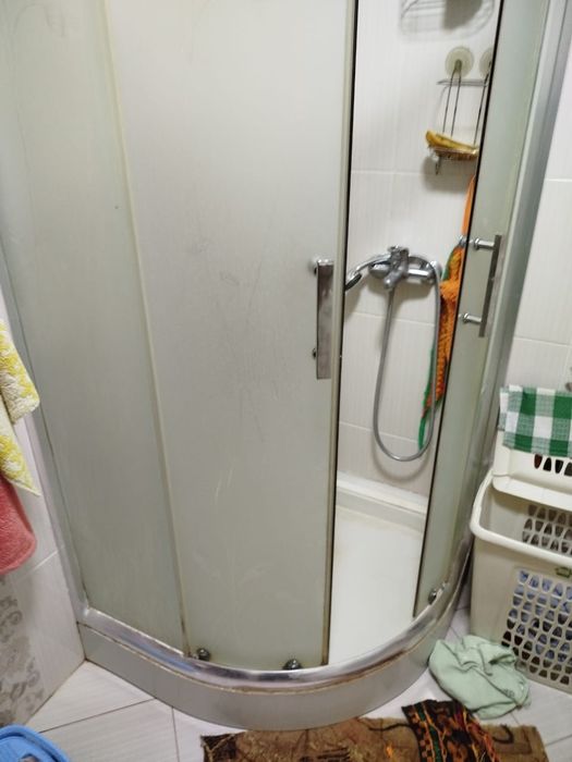 Душевая кабина. .