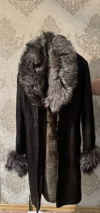 Продам кожаную дубленку