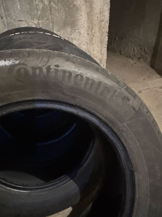 Продавам комплект 4 броя гуми Continental EcoContact 6 215/60/16