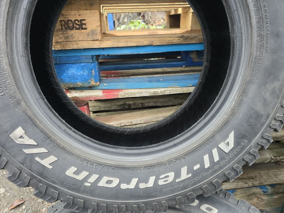 Bf Goodrich All-Terrain 235 70 R16