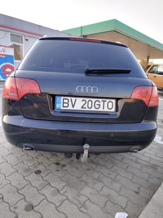 Vând Audi A4 b7 Sline