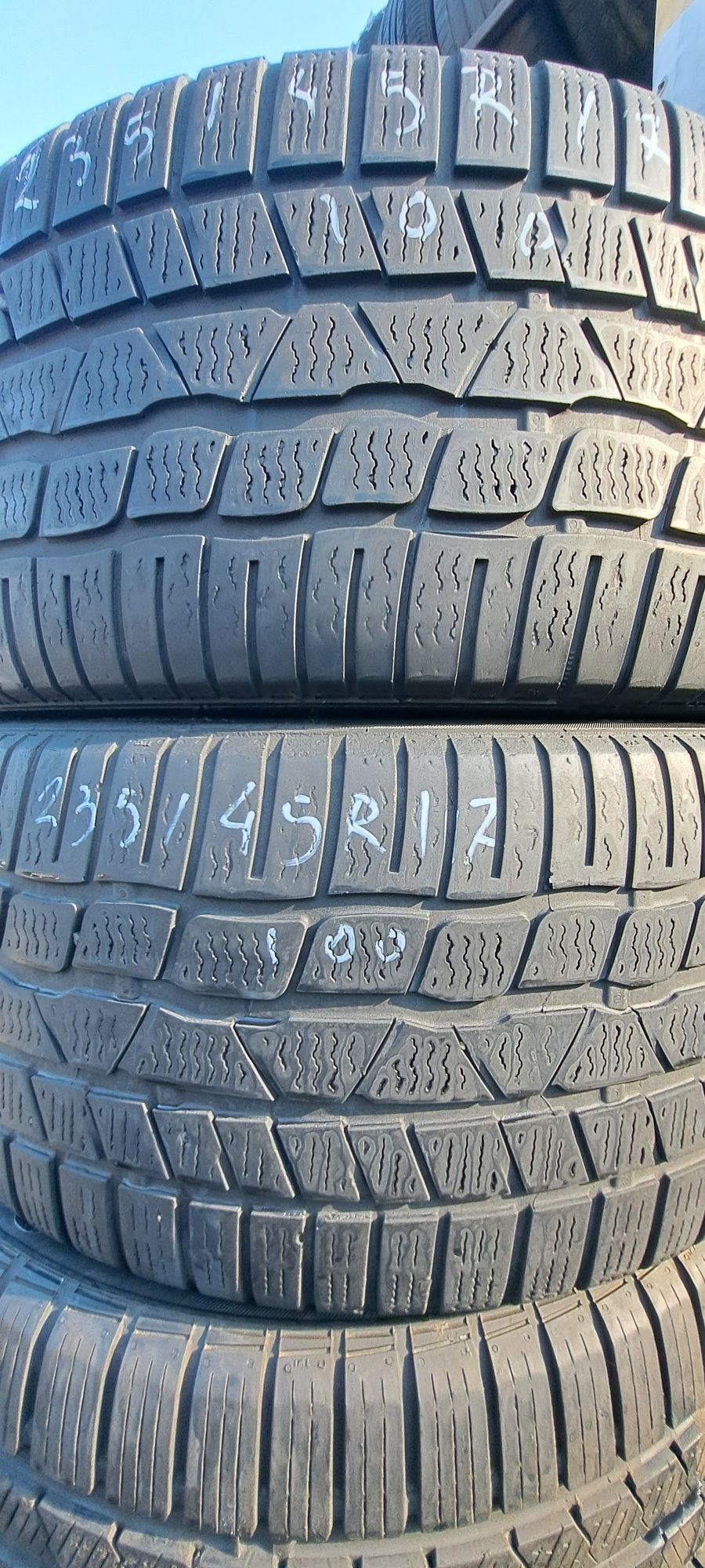 2 anvelope iarna 235/45r17 Continental Montaj Gratuit