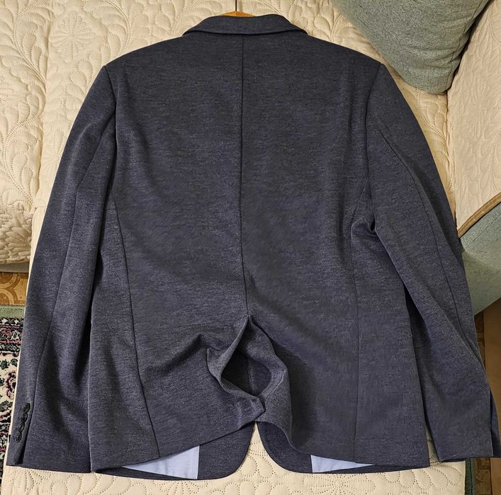 Мъжко Сако Chester Barrie и Gianni Feraud, размер 44. Състояние: Ново.