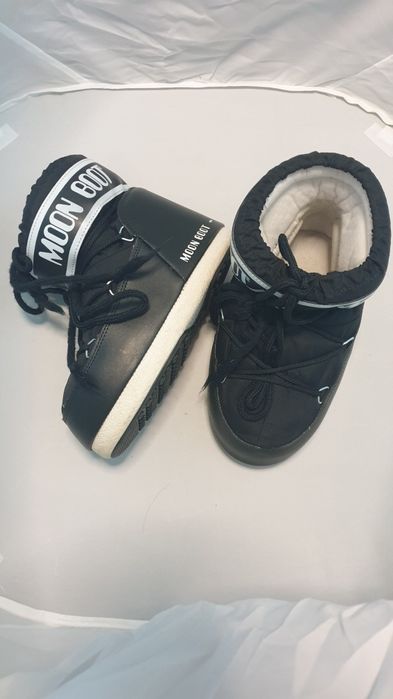 MOON BOOT апрески черни