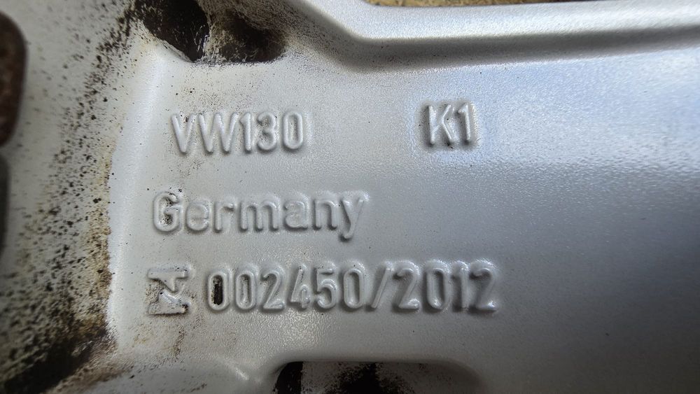 Roti iarna R16  cu jante originale VW si cauciucuri aproape noi Dunlop