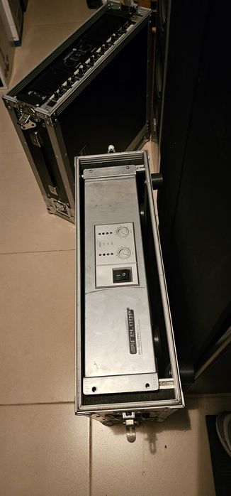 Amplificator statie putere Reloop RA 1500 PRO sau RCF HPS 2500