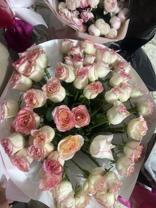 Гүл сатылалы свежий арзан 51 роза розывый