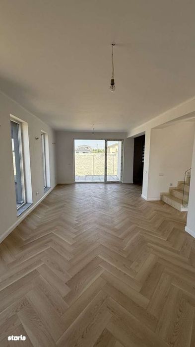 Casă de vânzare în comuna Berceni – 3 dormitoare, 2 băi, teren 330 mp