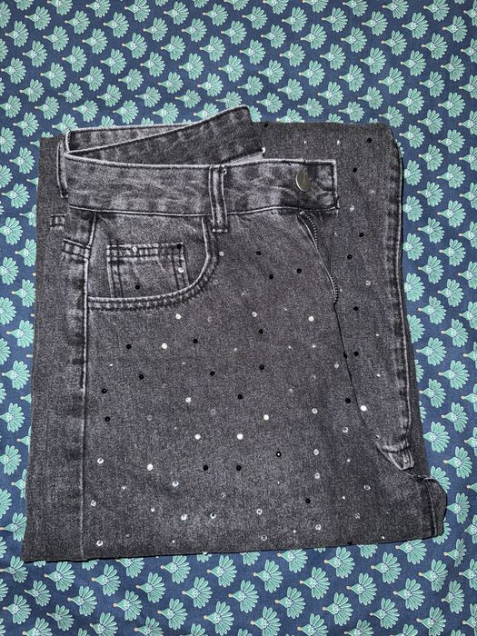 Дамски панталони и дънки