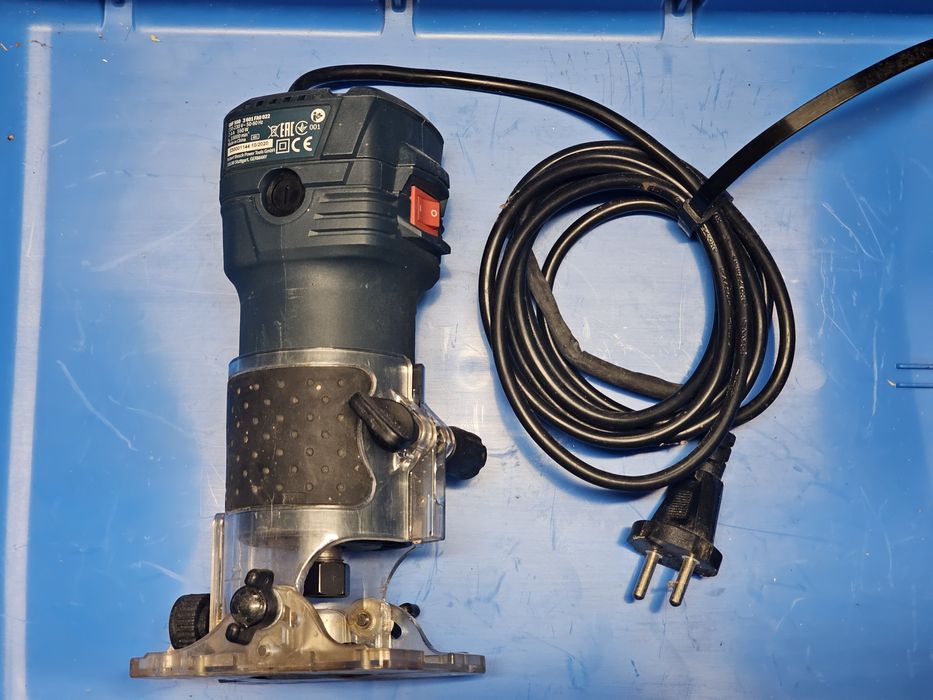 Freza electrica pentru lemn, Bosch Professional GKF 550, 550 W, 33000