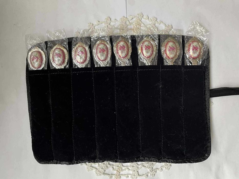 Красиви посребрени лъжички от Англия с порцелан