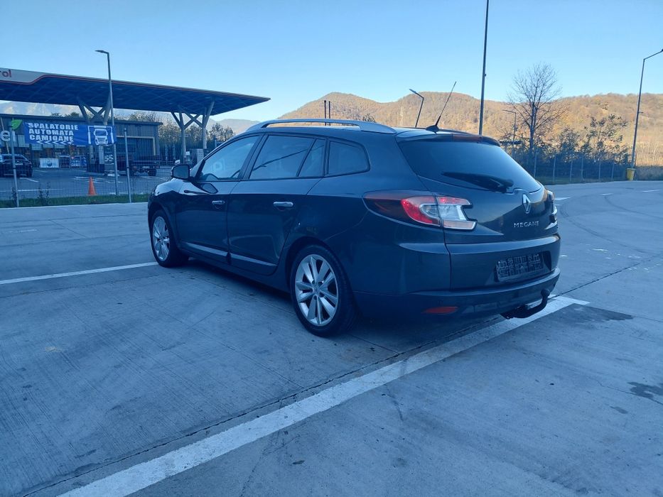 Renault megane 1,9 diesel an 2010 euro 5 Navigație/Panoramic/Senzori /