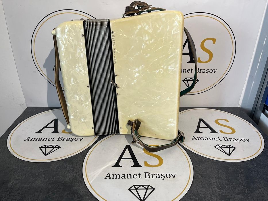 Acordeon Hohner Arietta II M Scandalli 72 Basi