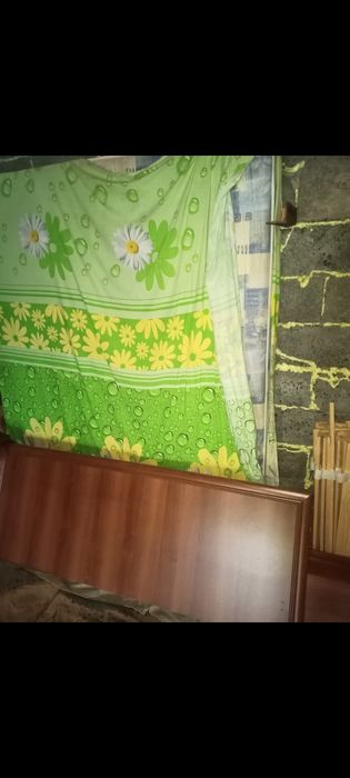 Матрас 160 на 200, в хорошем состоянии.