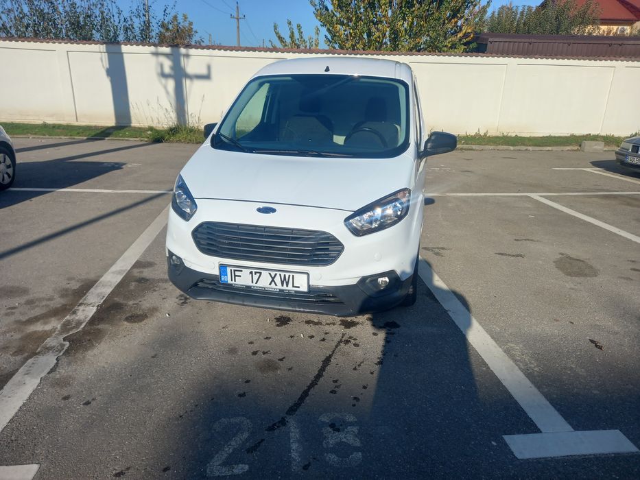 Ford transit courier