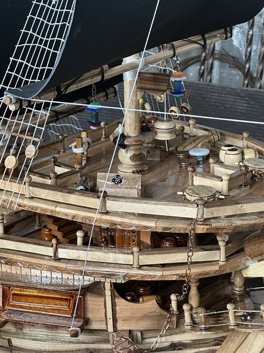 Yog'ochdan yasalgan yelkanli kema